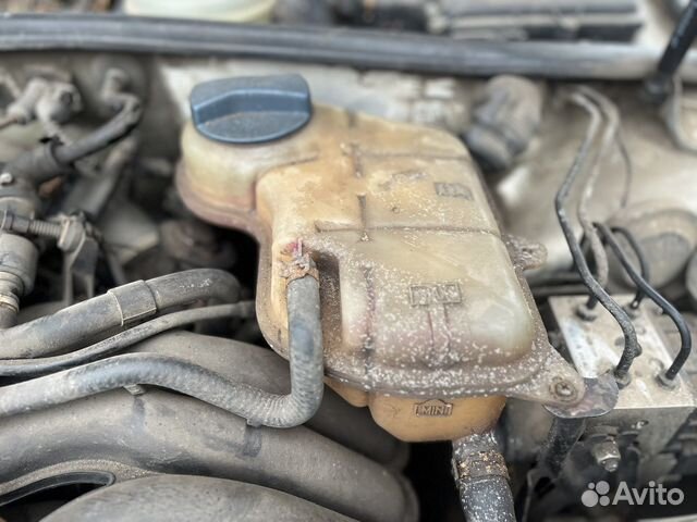 Расширительный бачок Фольксваген Пассат Б5