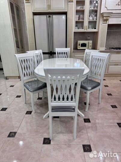 Комплект стол и стулья.Оплата при получении
