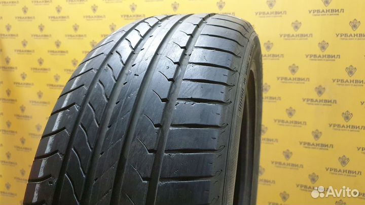 Goodyear EfficientGrip 235/55 R18 104Y