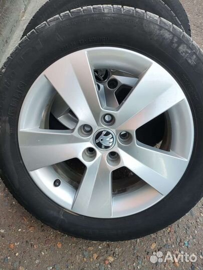 R15 Pirelli Cinturato P1 185/60, PCD 5x100 DIA 57.1