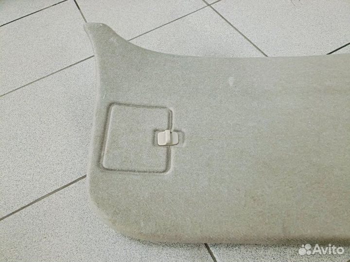 Обшивка двери багажника Toyota Vista Ardeo ZZV50