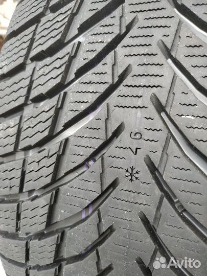 Nokian Tyres Snowproof 2 245/40 R17