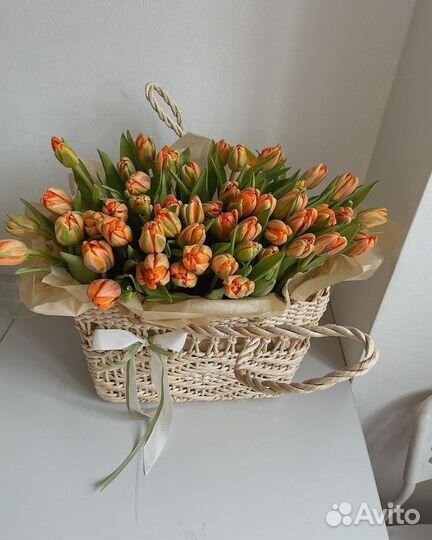 Корзина с цветами