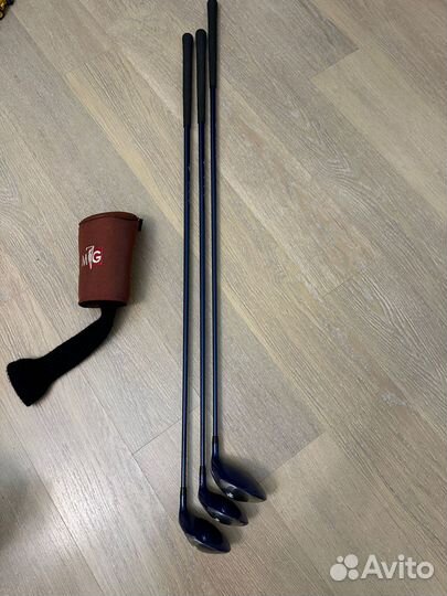 Бэг с набором клюшек для гольфа