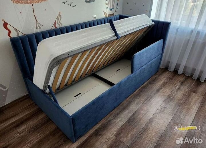 Детская кровать с мягкими бортиками