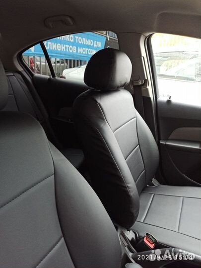 Авточехлы из экокожи для Volkswagen Jetta 6