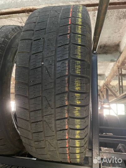 Hankook Winter I'Cept IZ2 215/65 R16 98T