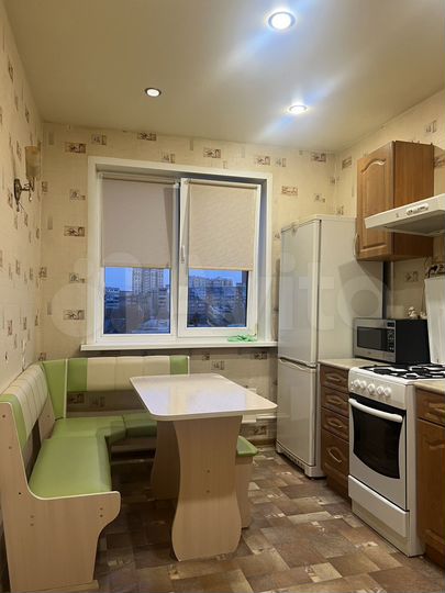 2-к. квартира, 54 м², 9/9 эт.