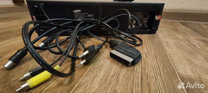 Видеомагнитофон samsung