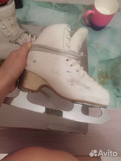 Фигурные коньки edea 215