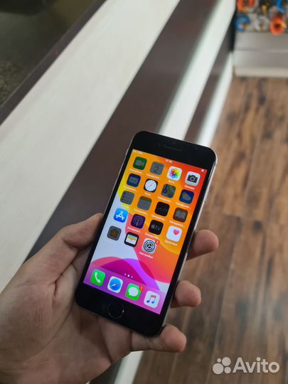 iPhone 6S, 16 ГБ