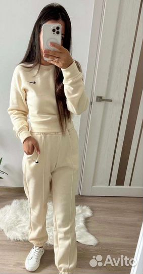 Спортивный костюм женский