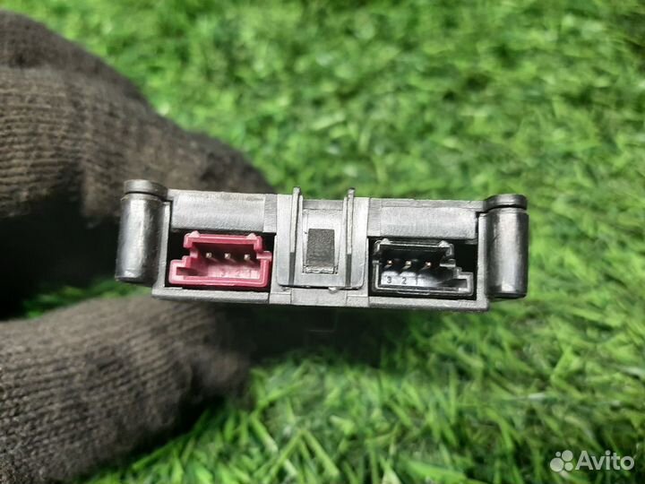 Антенна на Mercedes-Benz M-Class W164