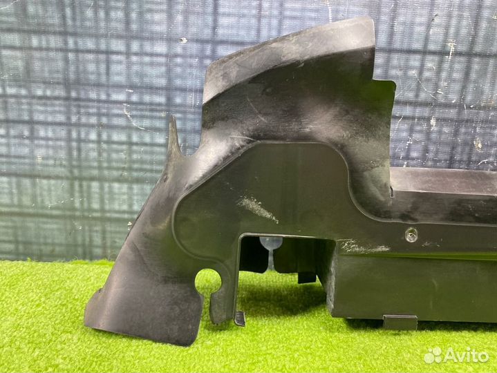 Воздуховод радиатора левый Audi Allroad C5 BES