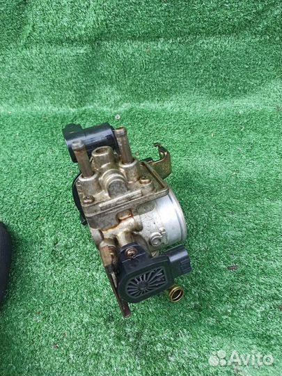 Дросельная заслонка Suzuki Swift