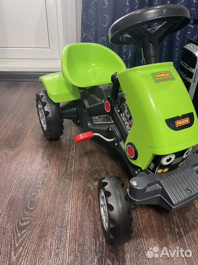 Детский трактор с педалями