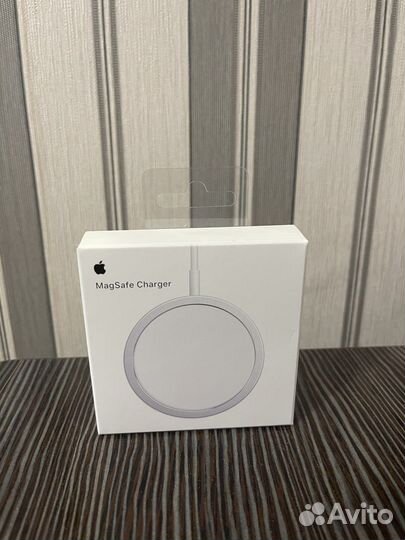 Беспроводная зарядка Apple