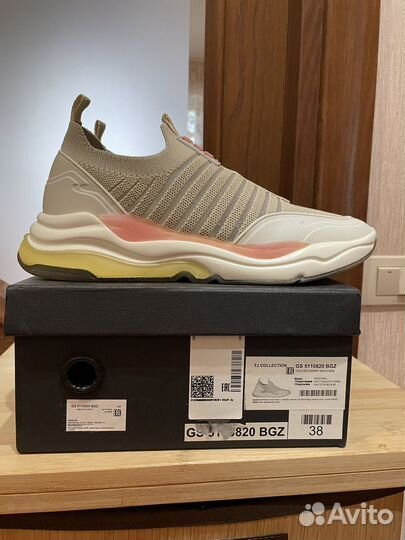 Кроссовки женские TJ collection