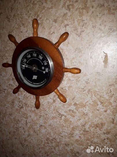 Барометр. Танковые часы СССР1958 год