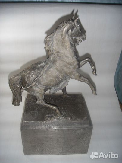 Коллекционные фигуры