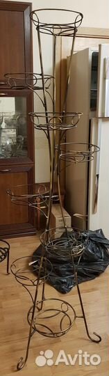 Стойка для цветов