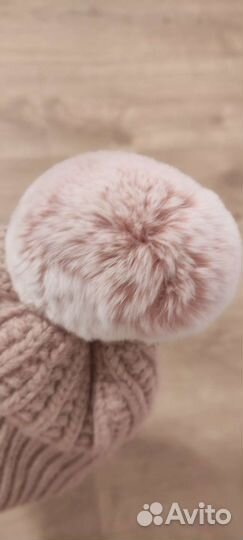 Пудровый комплект Mango шапка кролик.помпон,перч-и