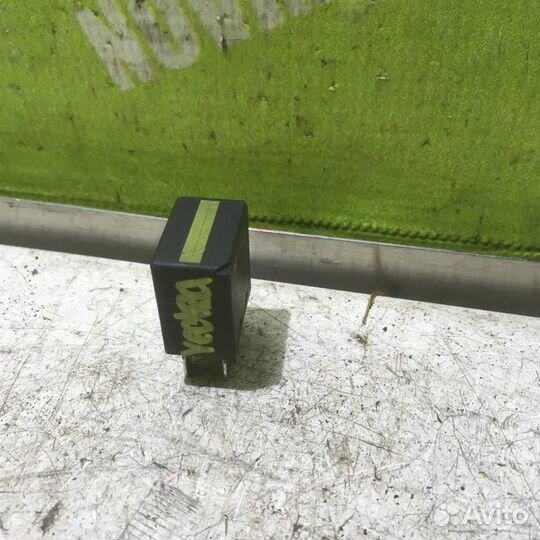 Реле поворотов Опель Вектра Б