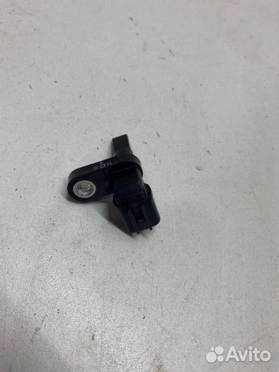 Датчик abs правый Toyota Land Cruiser 200