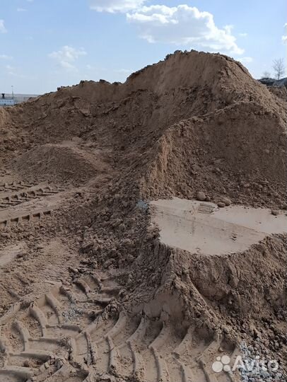 Песок, вторичный щебень, чернозем