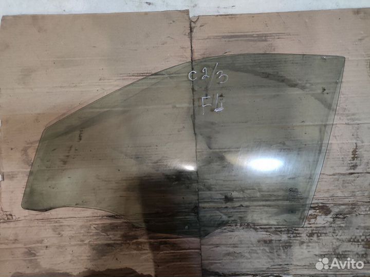 Переднее левое стекло соната Y3