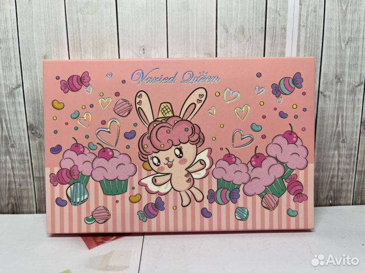 Косметика тени для девочек - палетка + зеркало