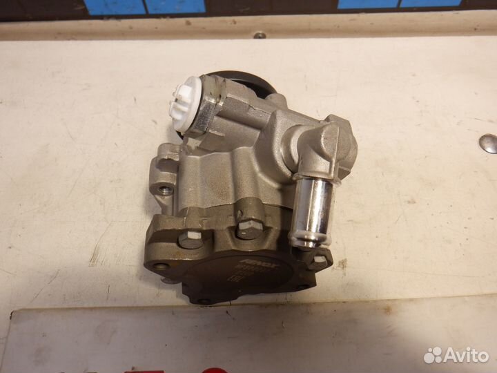 Насос гидроусилителя BMW 5 E60 E61 E63 E64