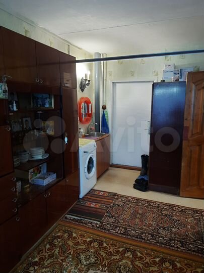 Комната 38 м² в 2-к., 2/3 эт.