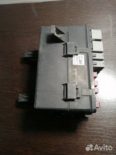 Блок предохранителей Chevrolet Lacetti J200 F16D3