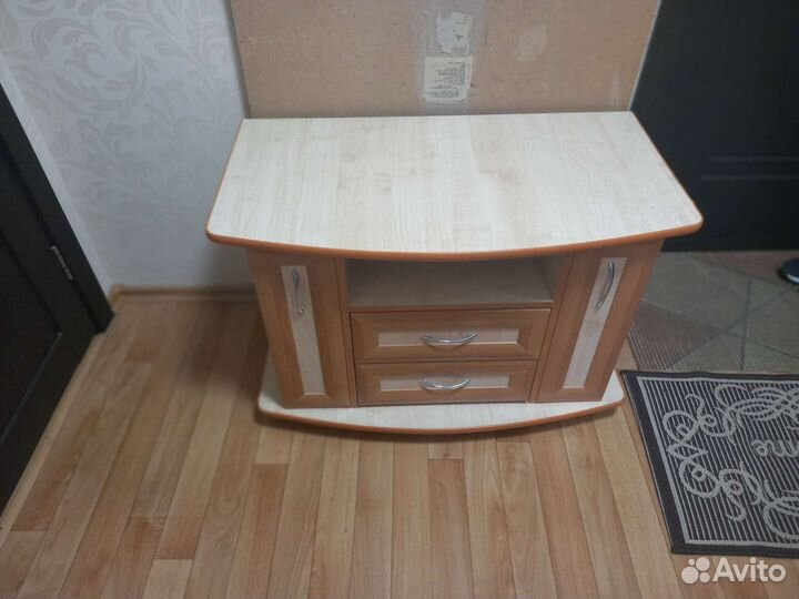 Тумба под телевизор