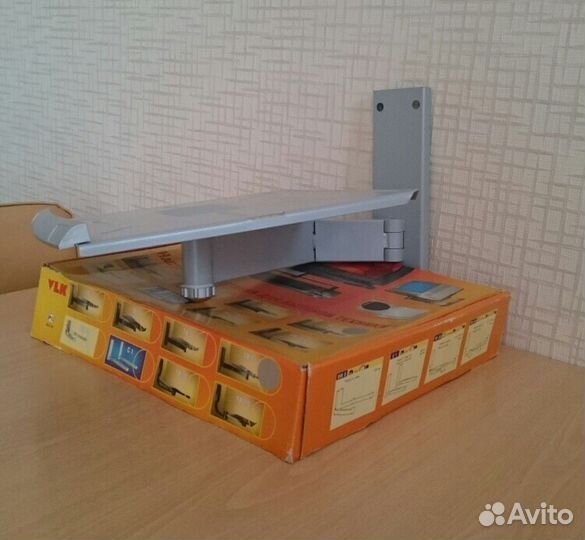 Подставка настенная для телевизора