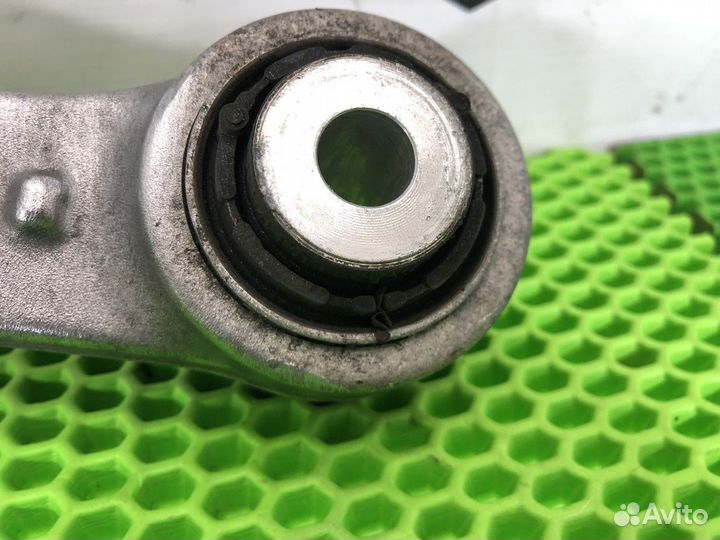 Рычаг подвески задний верхний левый L