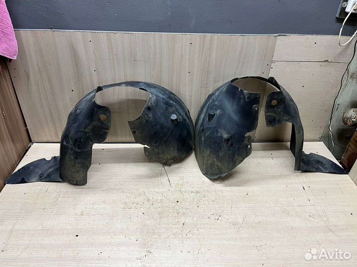 Подкрылки передние Peugeot 206