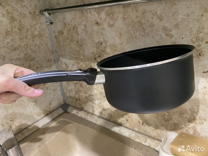 Ковш с антипригарным покрытием