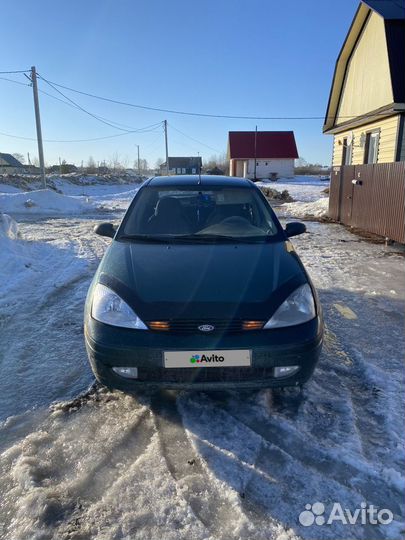 Ford Focus 2.0 AT, 2000, битый, 210 000 км