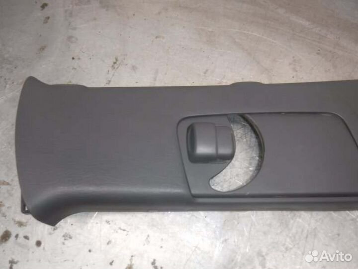 Накладка стойки правая Toyota Lc Prado 120 1GR