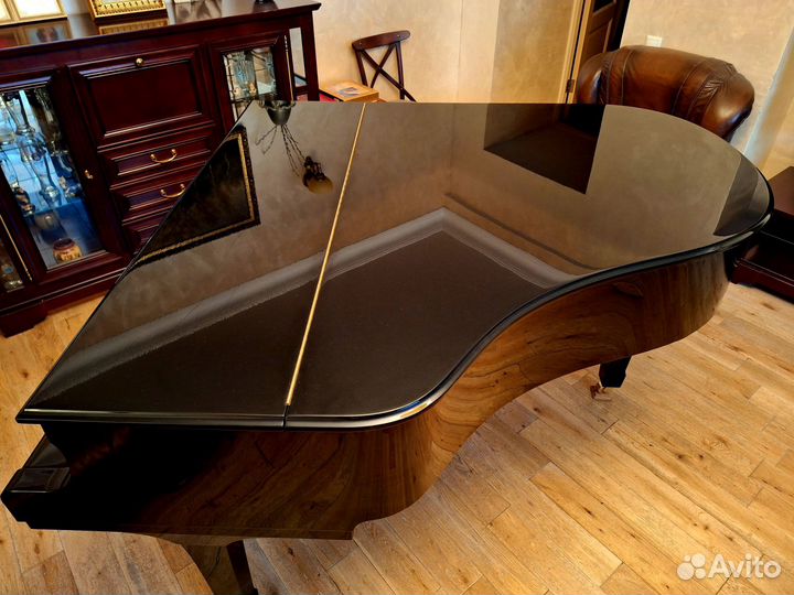 Рояль кабинетный Ямаха С2