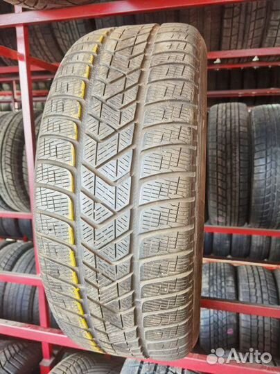 Pirelli Scorpion Winter RFT 235/55 R19 101H