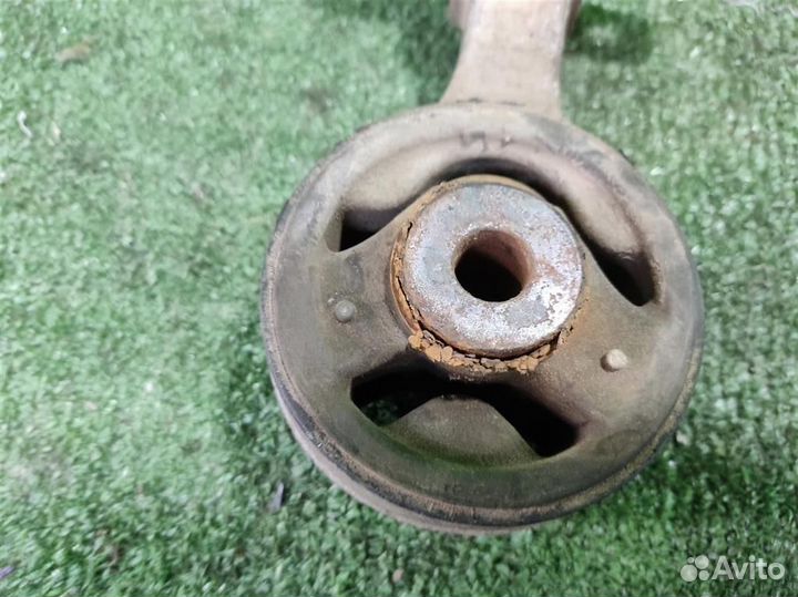 Опора (подушка) двигателя задняя Honda CR-V 3 (RE