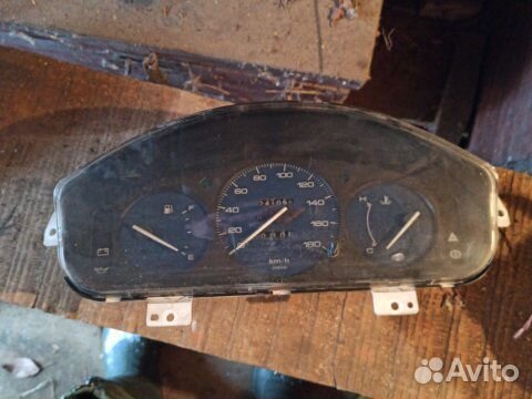 Запчасть на Мазда 121