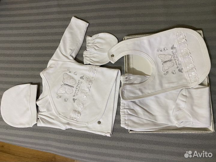 Комплект на выписку новый