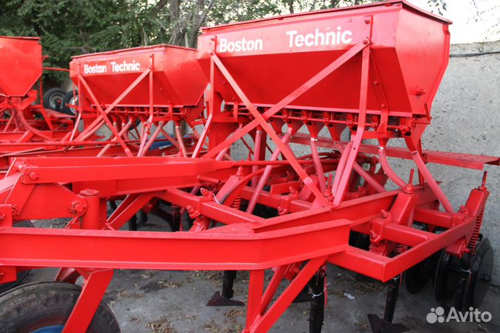 Комплекс посевной Омсксельмаш КСКП-2.1, 2005