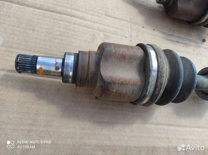 Приводной вал Geely Emgrand ec7