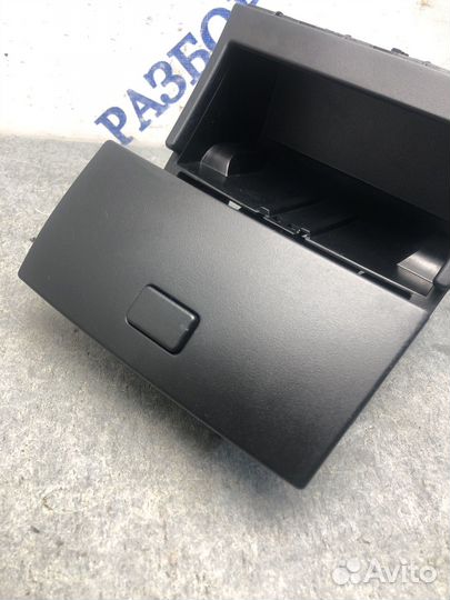 Зад пепельница W164