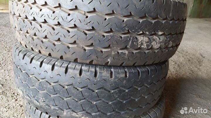 Michelin Agilis 225/70 R15C